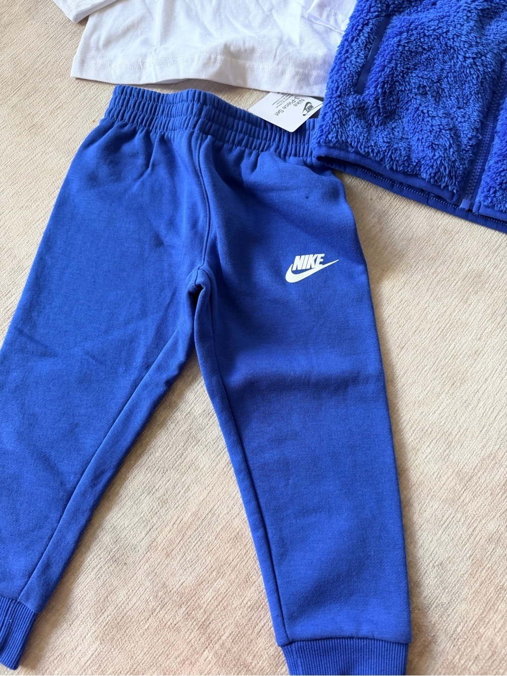 Nike Royal Blue Sherpa Vest White Logo 3 Piece Set 3T - Picture 9 of 12